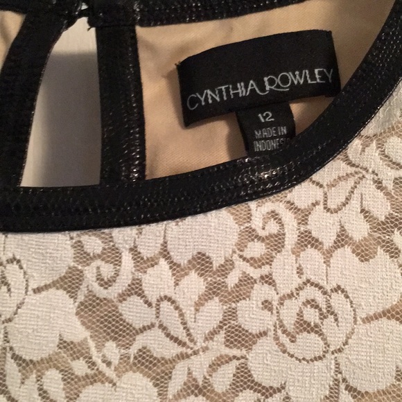 Dress - Picture 1 of 2